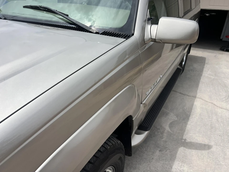 2000 Cadillac Escalade 1st Gen - Image 31 of 31