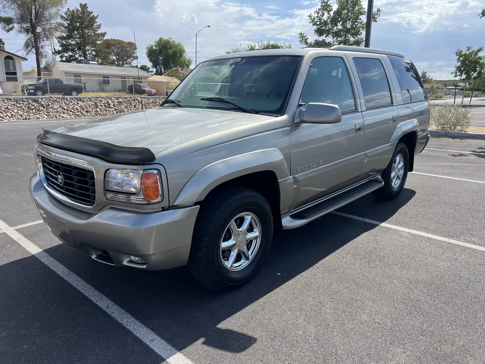 2000 Cadillac Escalade 1st Gen - Image 6 of 31