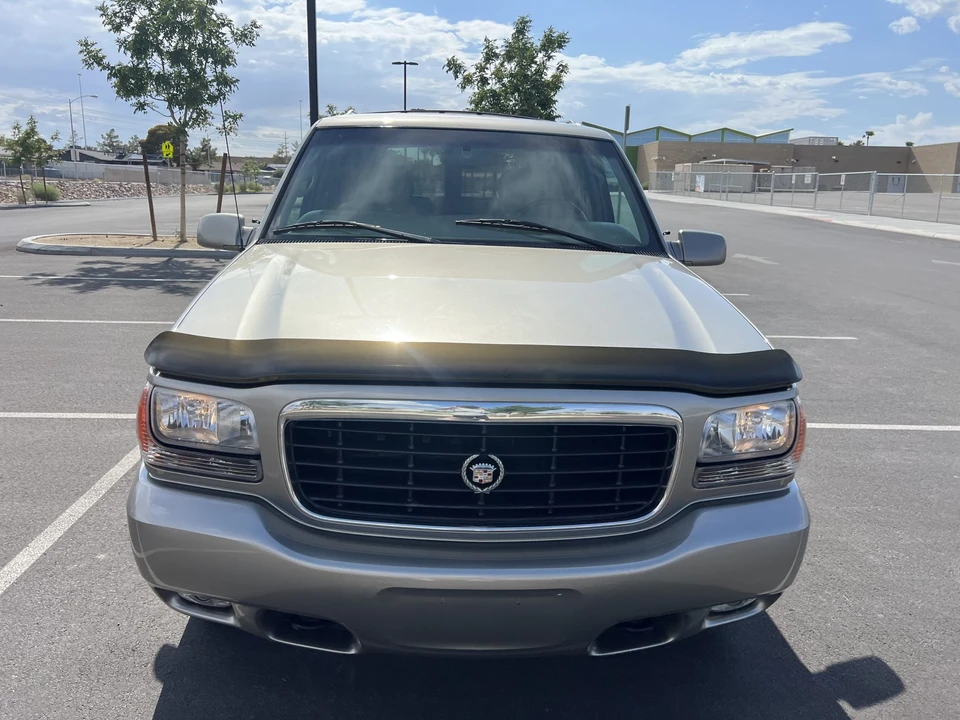 2000 Cadillac Escalade 1st Gen - Image 20 of 31