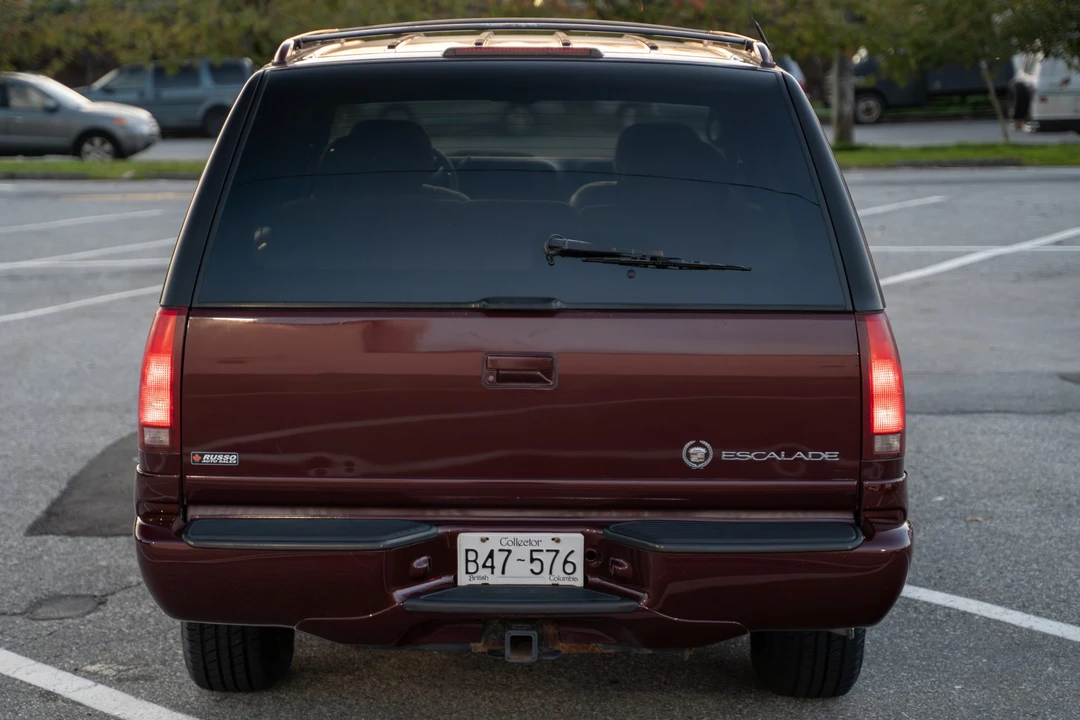 2000 Cadillac Escalade 1st Gen - Image 10 of 31