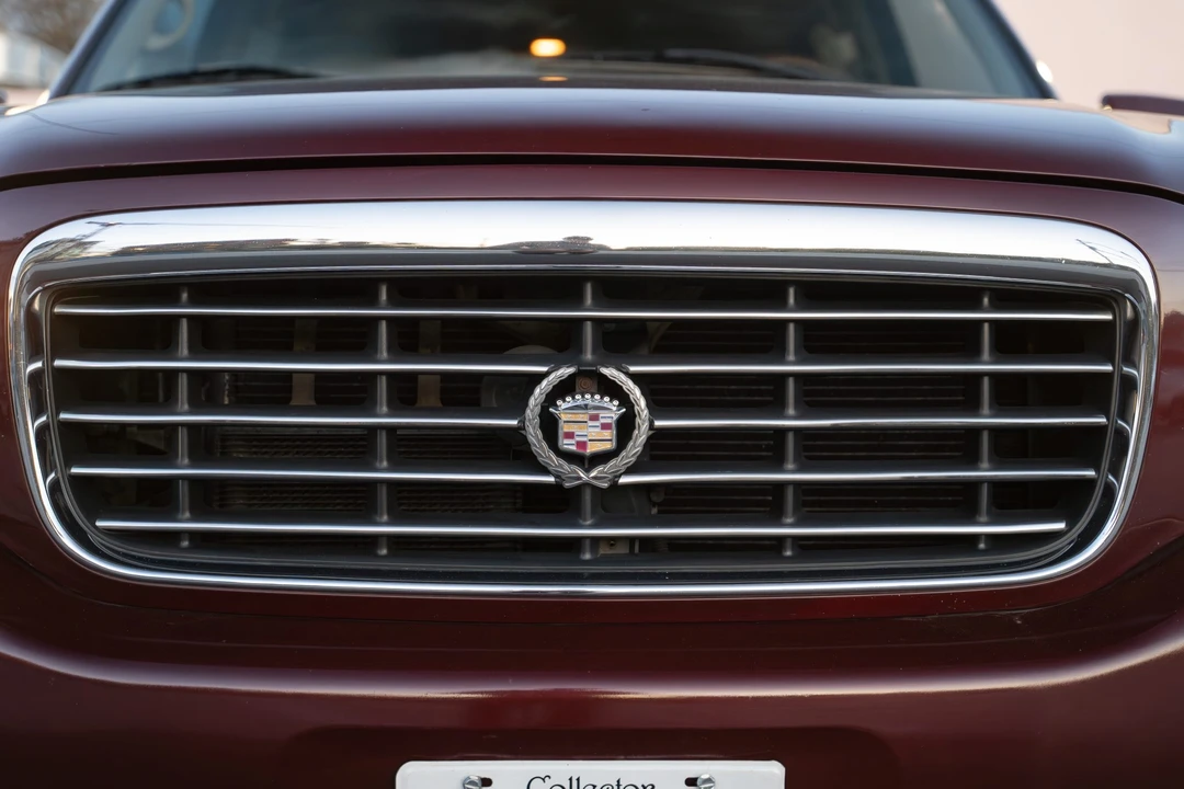 2000 Cadillac Escalade 1st Gen - Image 26 of 31