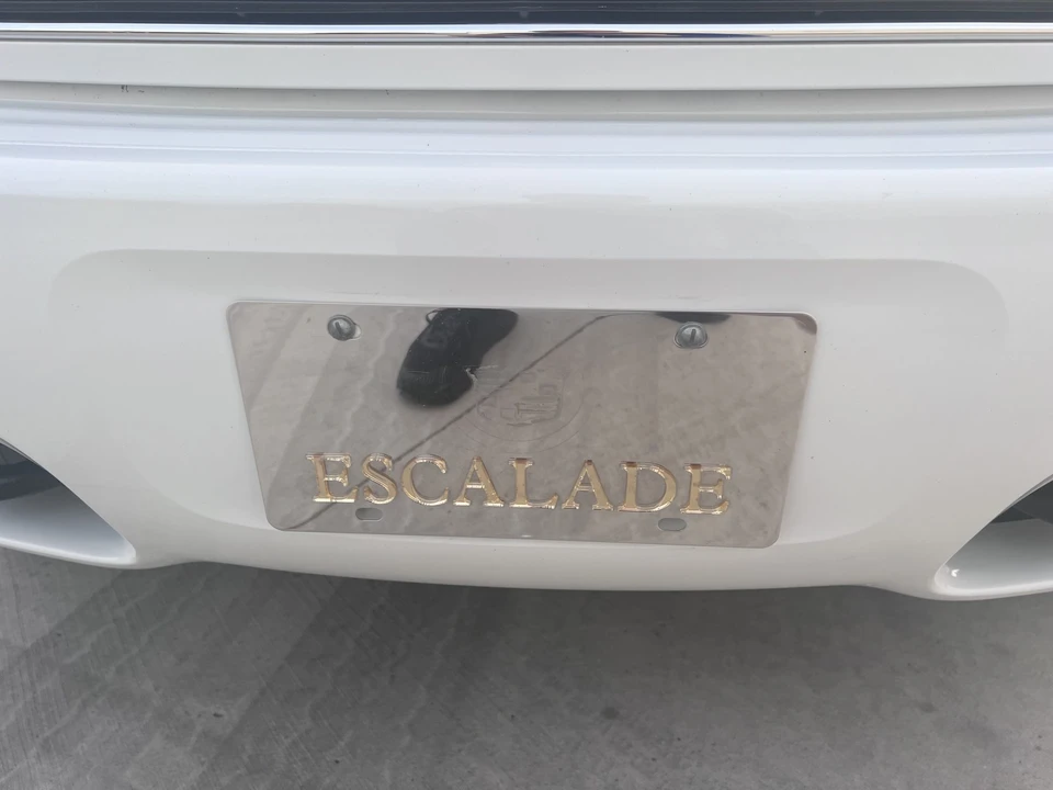 2000 Cadillac Escalade 1st Gen - Image 13 of 31