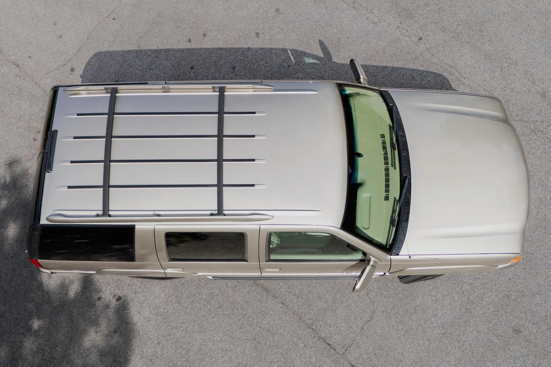 2000 Cadillac Escalade 1st Gen - Image 12 of 31