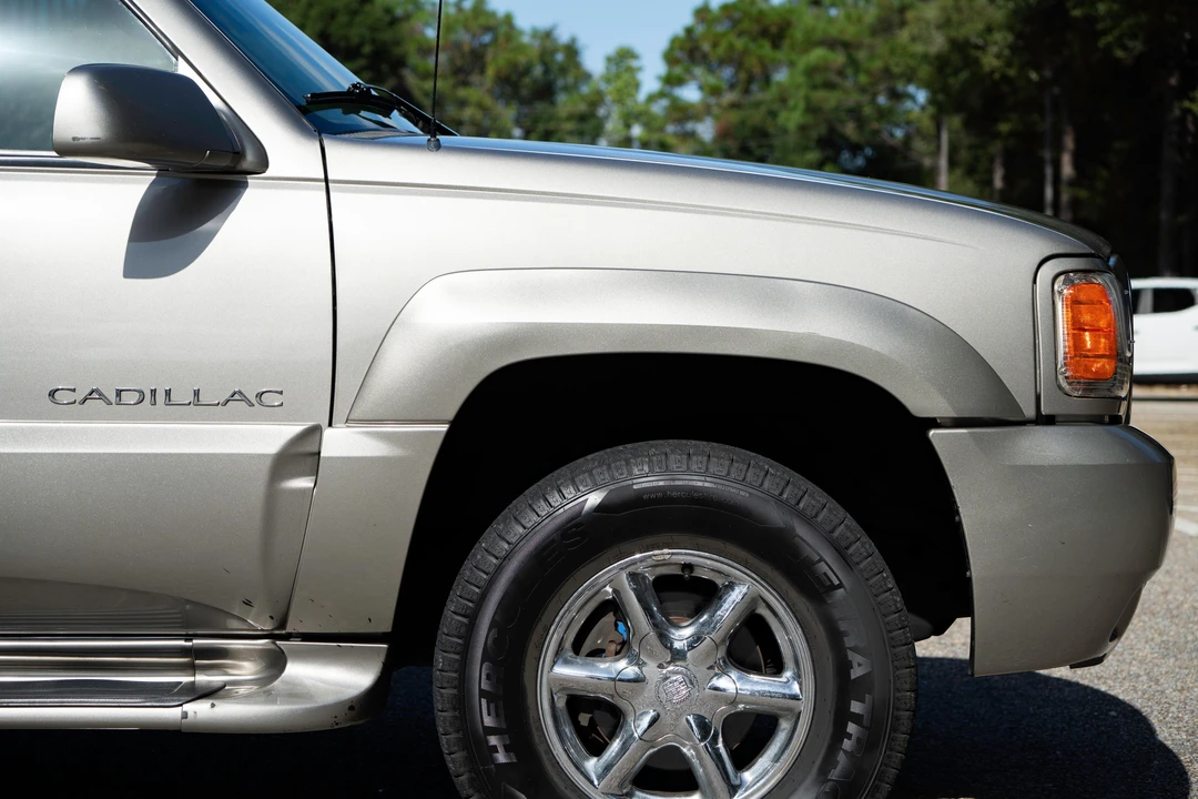 2000 Cadillac Escalade 1st Gen - Image 31 of 31