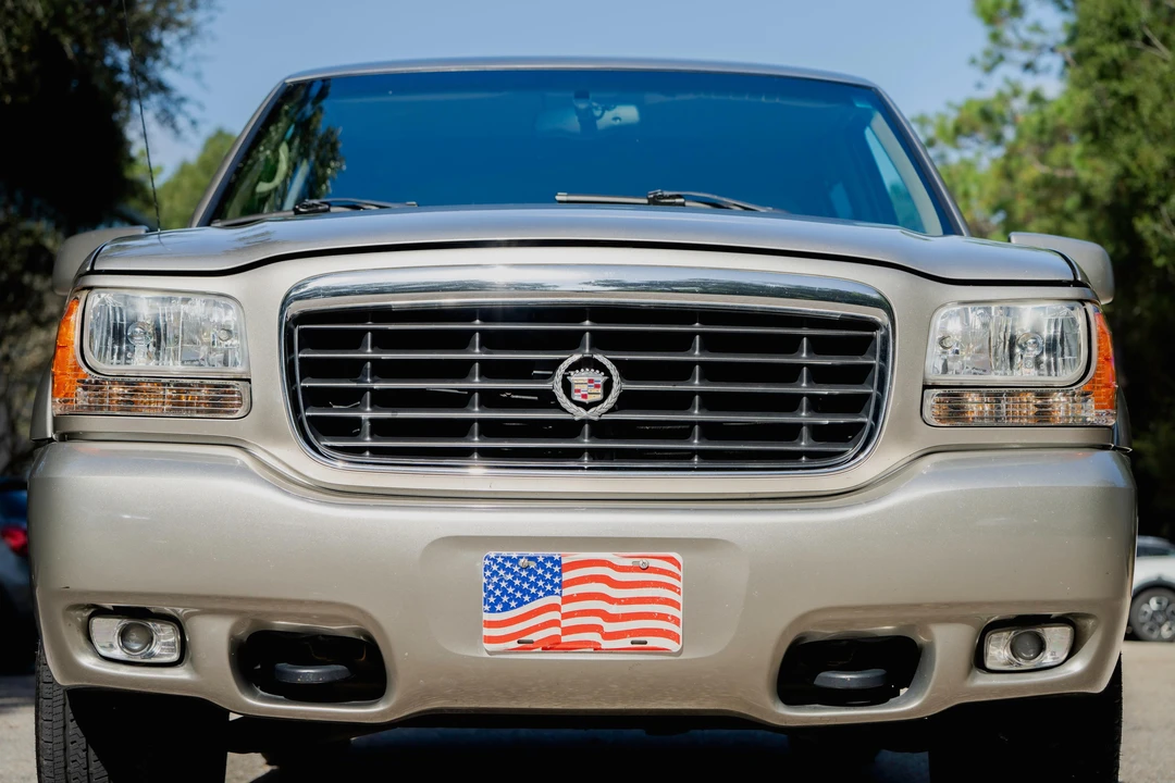 2000 Cadillac Escalade 1st Gen - Image 15 of 31