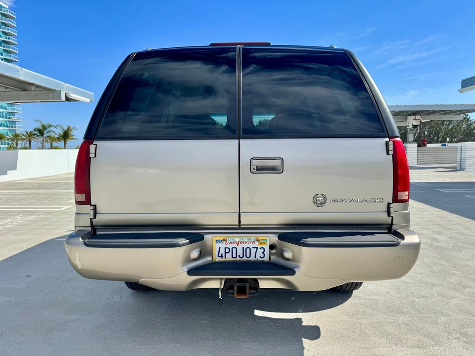 2000 Cadillac Escalade 1st Gen - Image 21 of 31