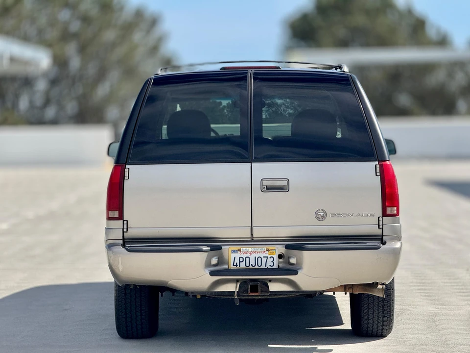 2000 Cadillac Escalade 1st Gen - Image 22 of 31