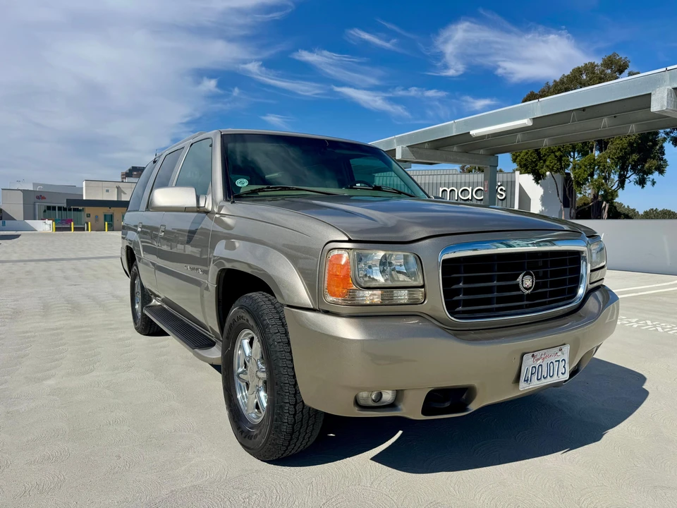2000 Cadillac Escalade 1st Gen - Image 31 of 31