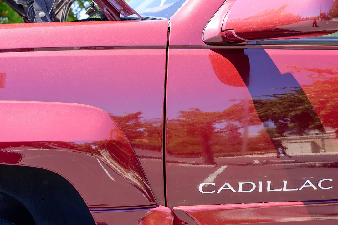 2000 Cadillac Escalade 1st Gen - Image 20 of 31