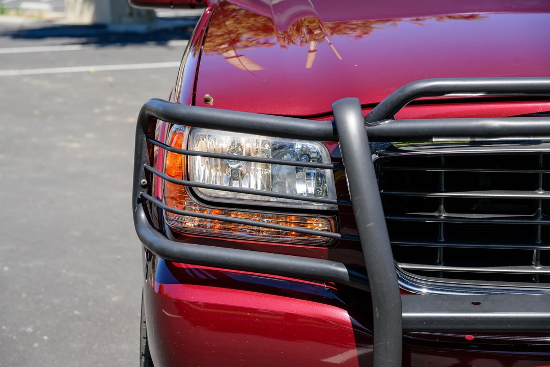 2000 Cadillac Escalade 1st Gen - Image 10 of 31