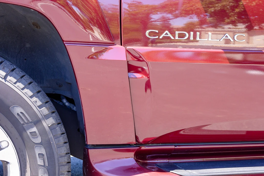 2000 Cadillac Escalade 1st Gen - Image 21 of 31