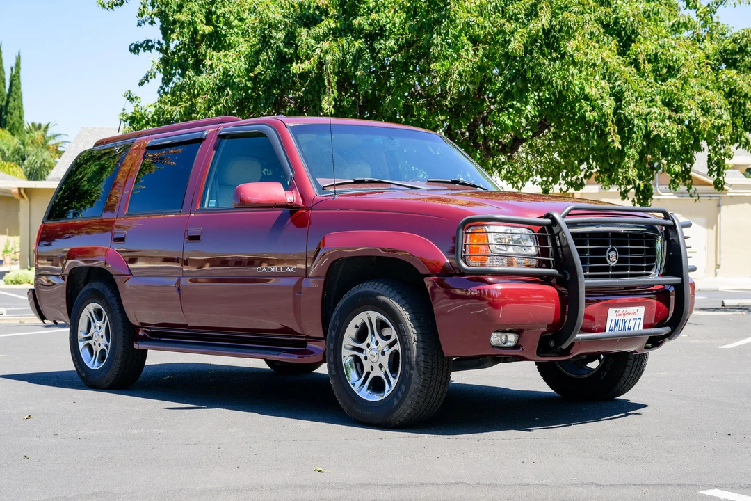 2000 Cadillac Escalade 1st Gen - Image 8 of 31