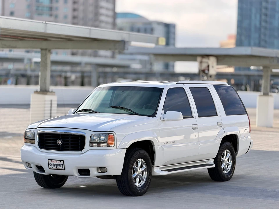 2000 Cadillac Escalade 1st Gen - Image 26 of 31