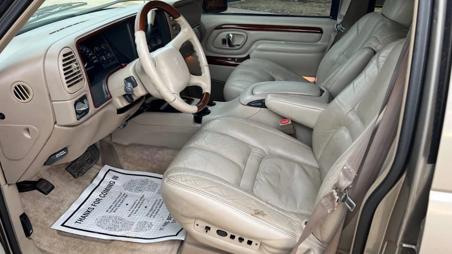 2000 Cadillac Escalade 1st Gen - Image 4 of 14