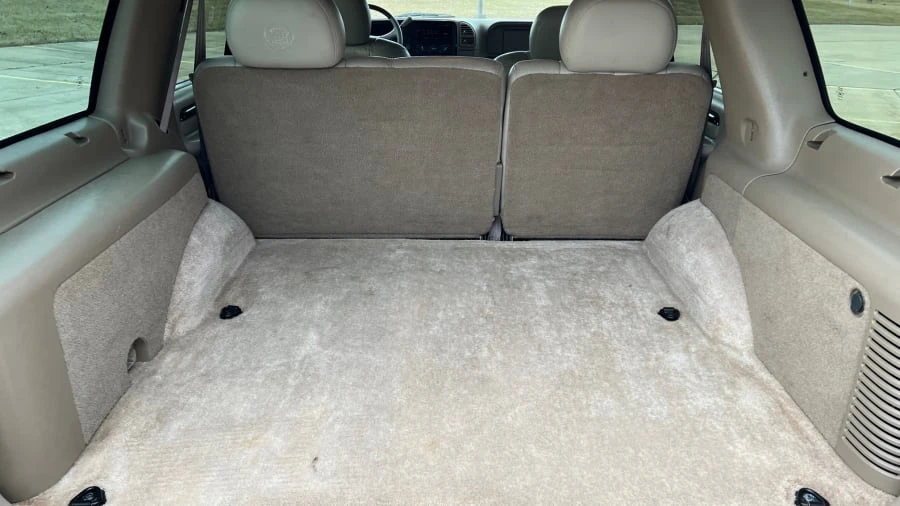 2000 Cadillac Escalade 1st Gen - Image 12 of 14