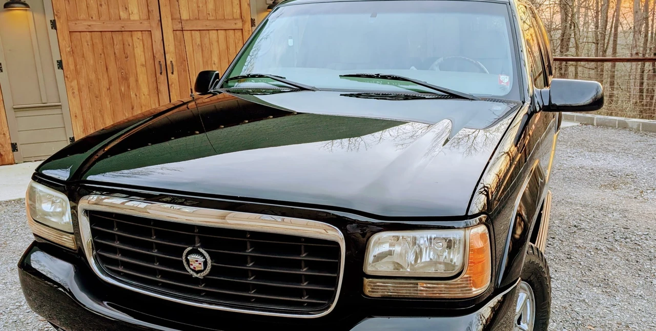 2000 Cadillac Escalade 1st Gen - Image 22 of 31