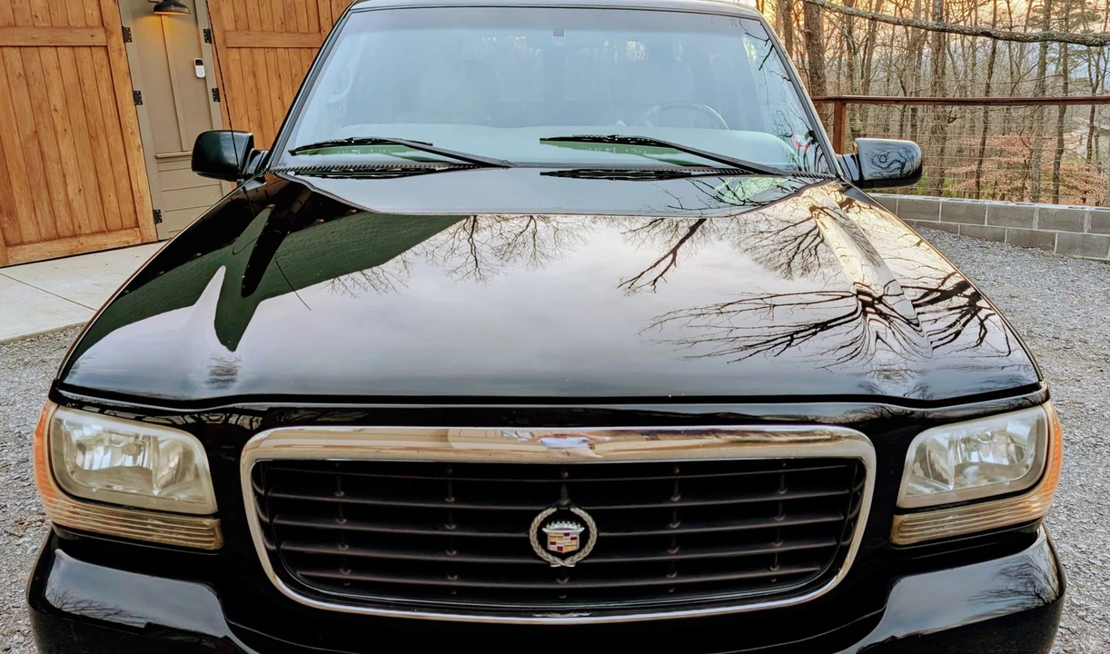 2000 Cadillac Escalade 1st Gen - Image 28 of 31