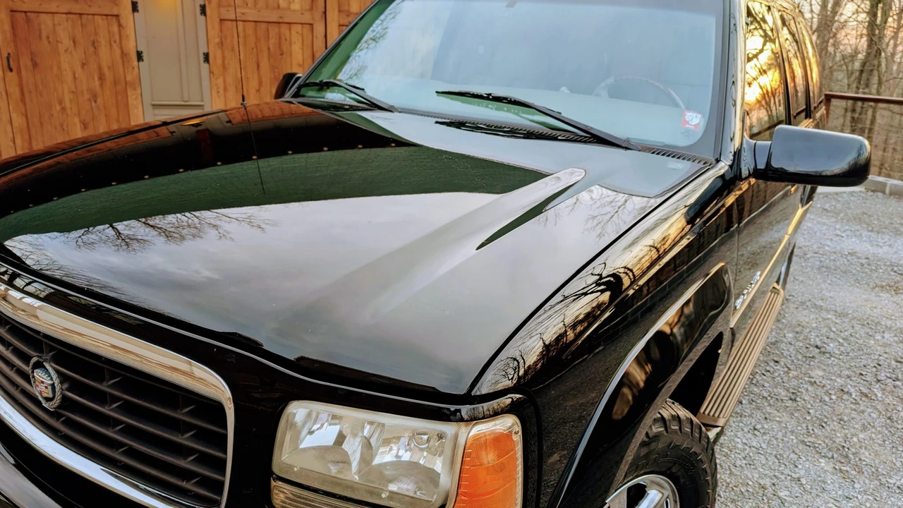 2000 Cadillac Escalade 1st Gen - Image 23 of 31