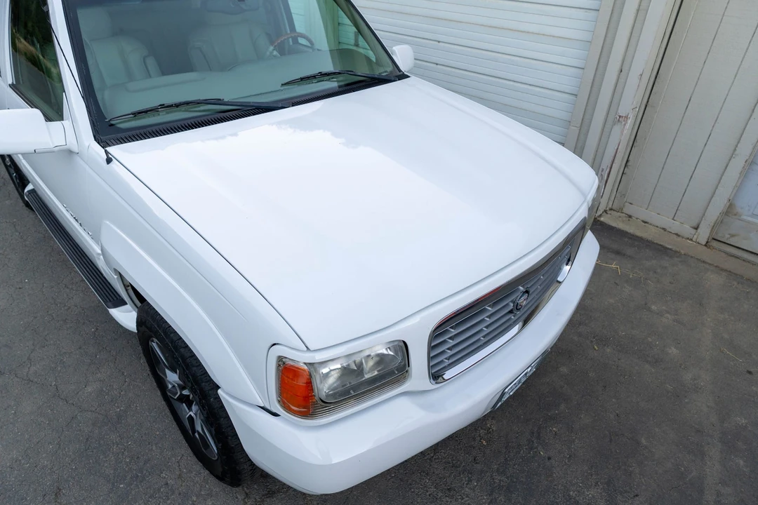 2000 Cadillac Escalade 1st Gen - Image 26 of 31