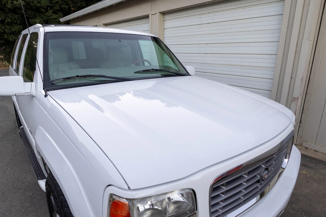 2000 Cadillac Escalade 1st Gen - Image 27 of 31