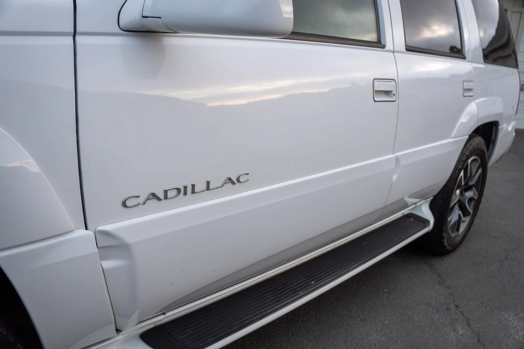 2000 Cadillac Escalade 1st Gen - Image 31 of 31