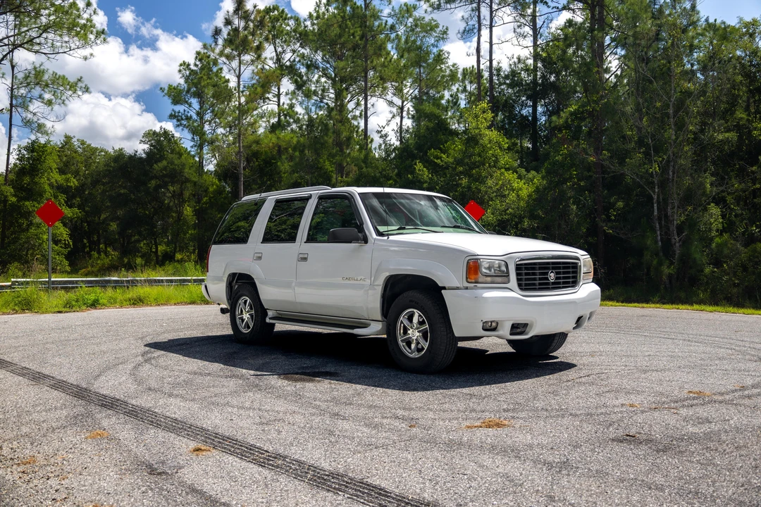 2000 Cadillac Escalade 1st Gen - Image 22 of 31