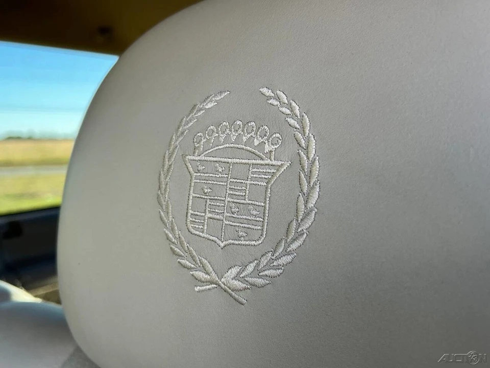 2000 Cadillac Escalade 1st Gen - Image 20 of 21