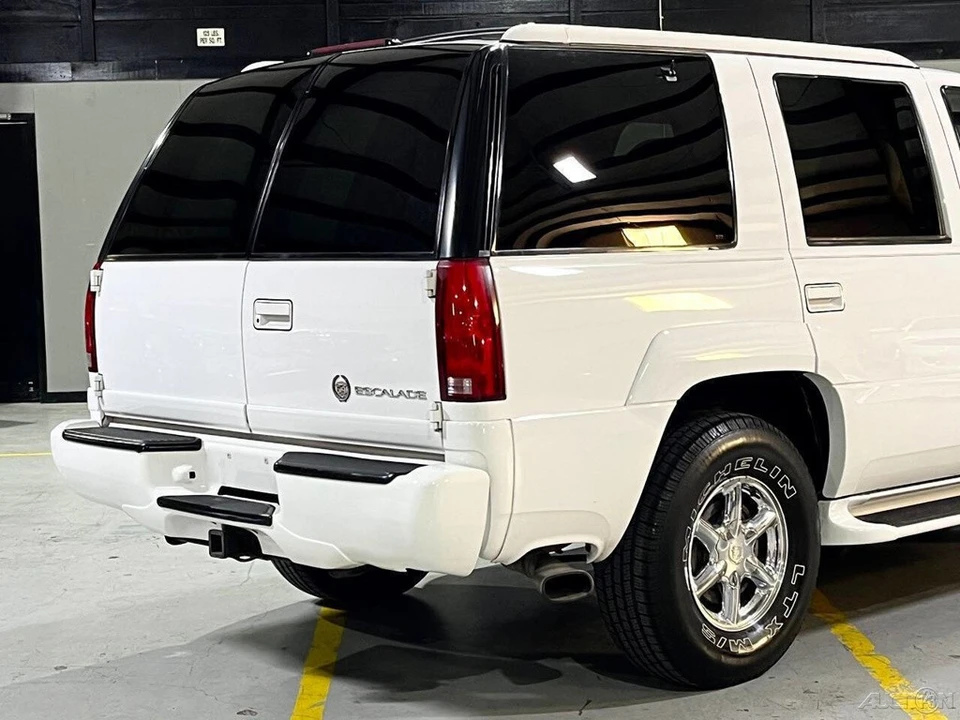 2000 Cadillac Escalade 1st Gen - Image 6 of 21