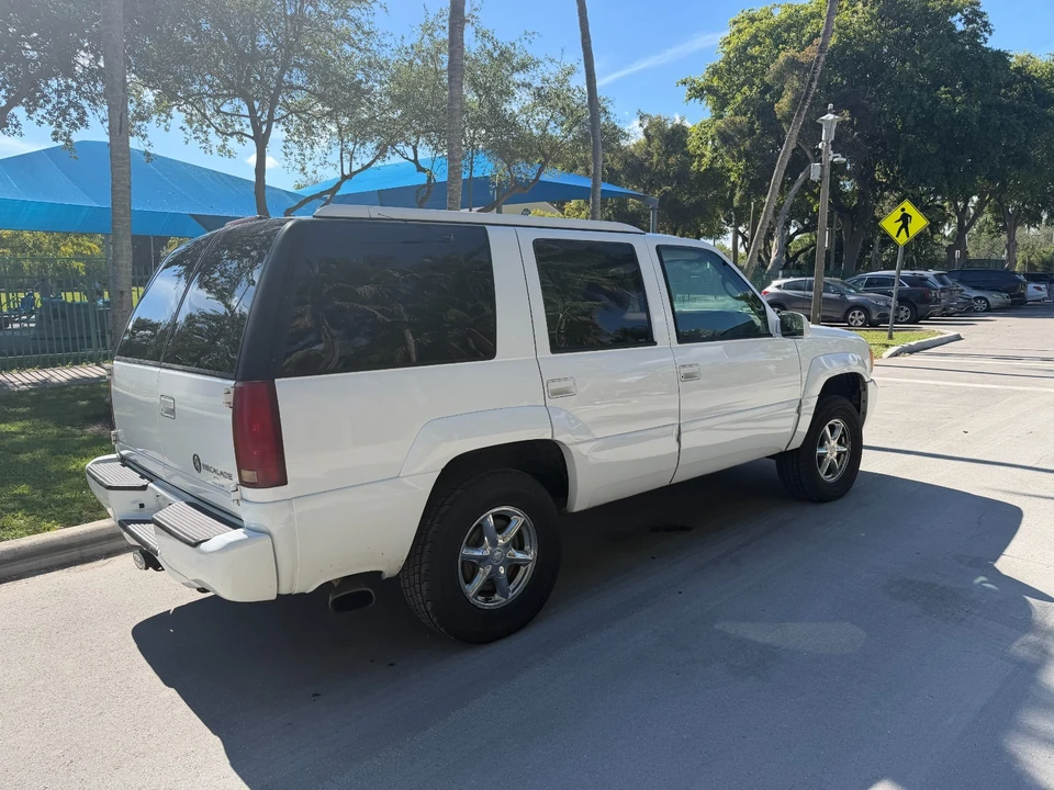 2000 Cadillac Escalade 1st Gen - Image 3 of 21