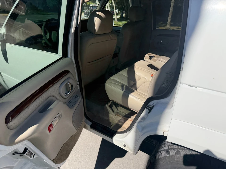 2000 Cadillac Escalade 1st Gen - Image 15 of 21