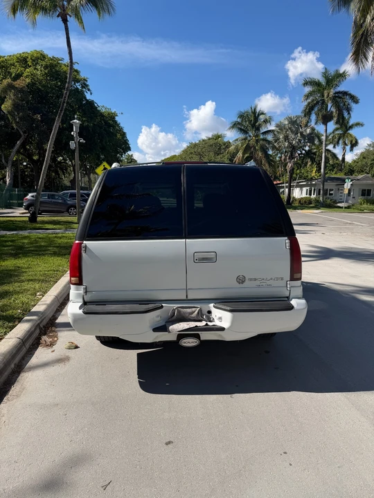 2000 Cadillac Escalade 1st Gen - Image 7 of 21