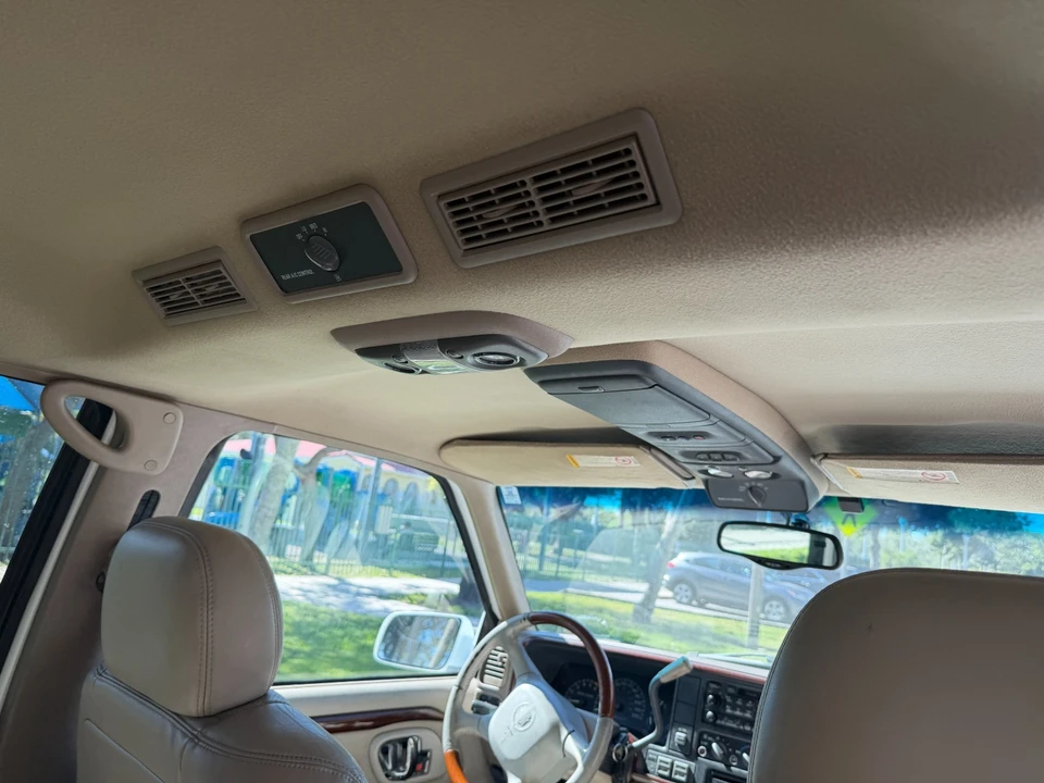 2000 Cadillac Escalade 1st Gen - Image 20 of 21