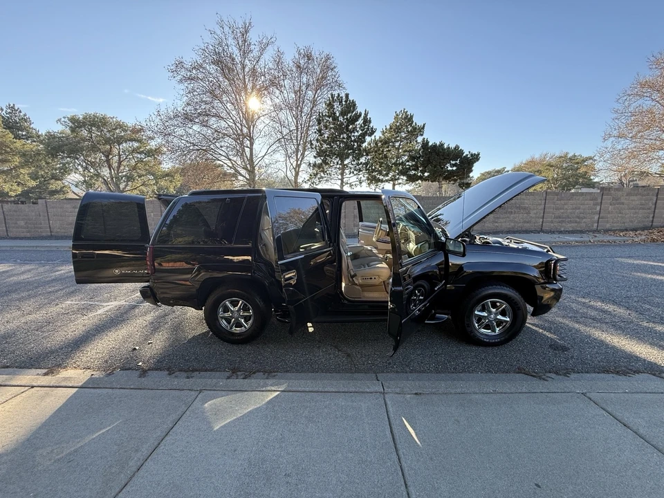 2000 Cadillac Escalade 1st Gen - Image 20 of 21
