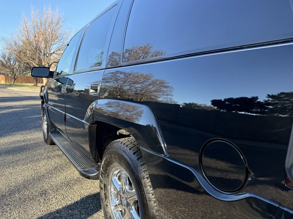 2000 Cadillac Escalade 1st Gen - Image 12 of 21