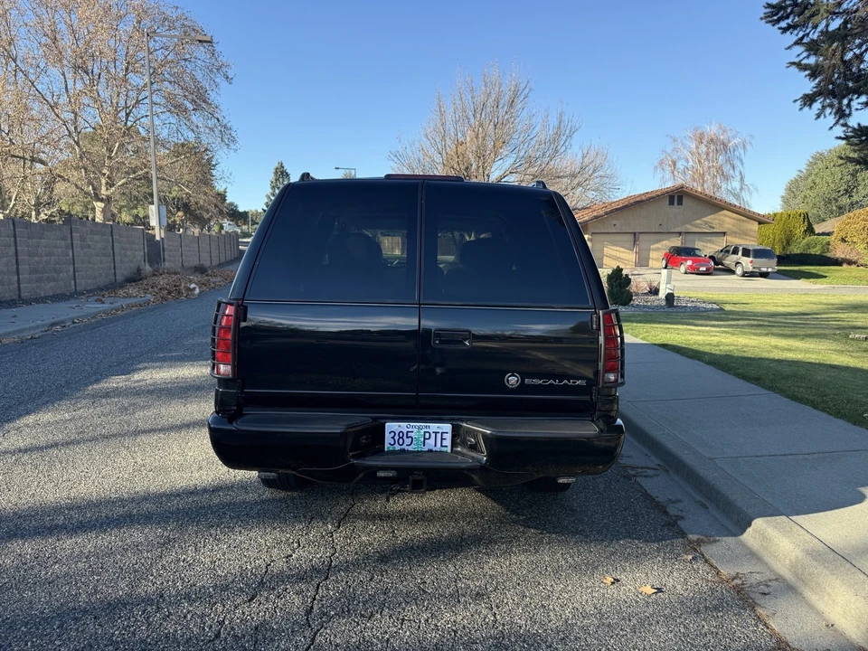 2000 Cadillac Escalade 1st Gen - Image 4 of 21