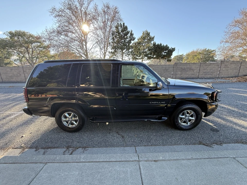 2000 Cadillac Escalade 1st Gen - Image 6 of 21