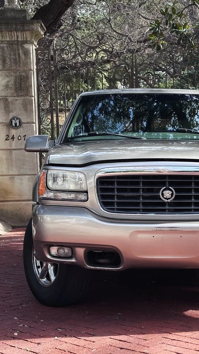 2000 Cadillac Escalade 1st Gen - Image 5 of 21