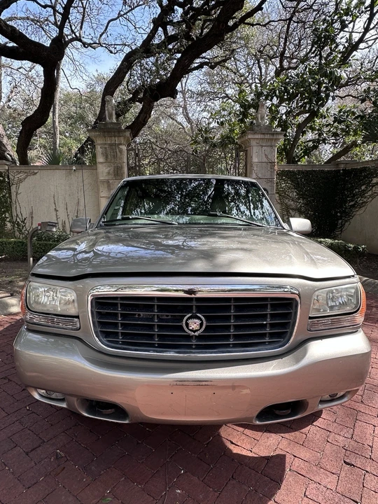 2000 Cadillac Escalade 1st Gen - Image 7 of 21