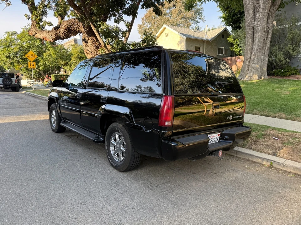 2000 Cadillac Escalade 1st Gen - Image 11 of 21