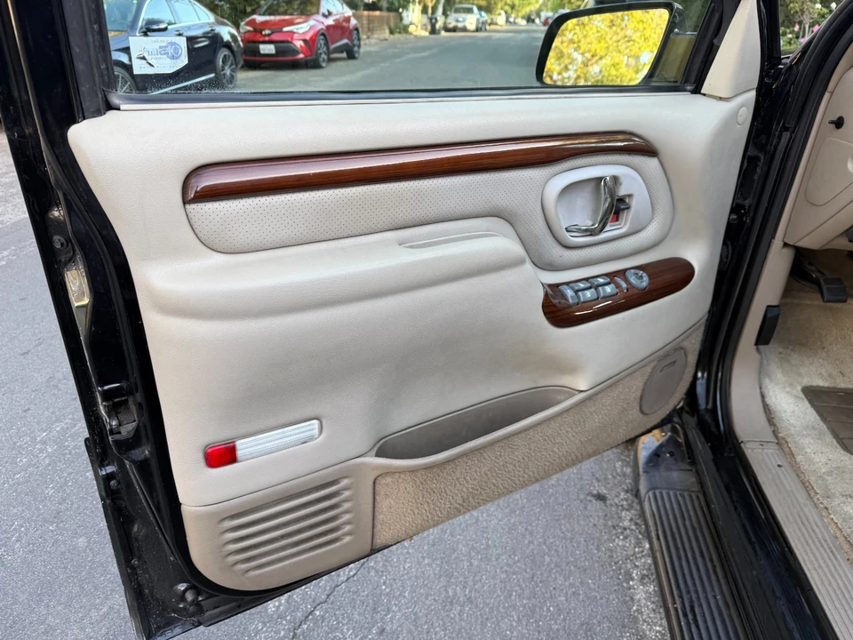 2000 Cadillac Escalade 1st Gen - Image 3 of 21