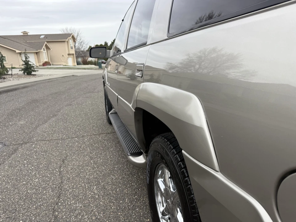 2000 Cadillac Escalade 1st Gen - Image 18 of 21