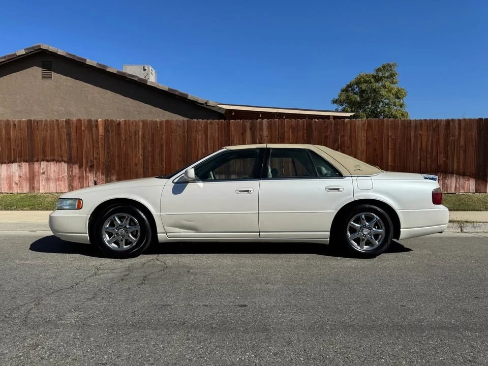 2000 Cadillac STS - Image 2 of 13