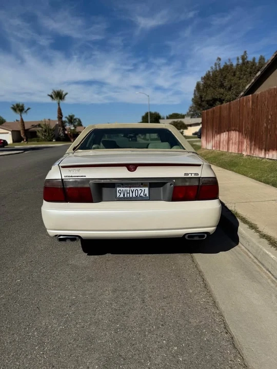 2000 Cadillac STS - Image 4 of 13