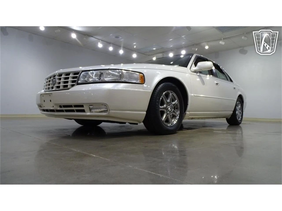 2000 Cadillac Seville - Image 4 of 31