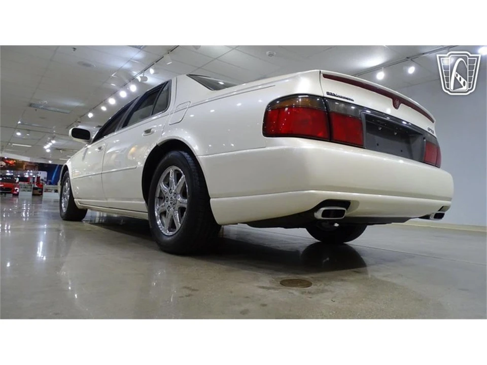 2000 Cadillac Seville - Image 10 of 31