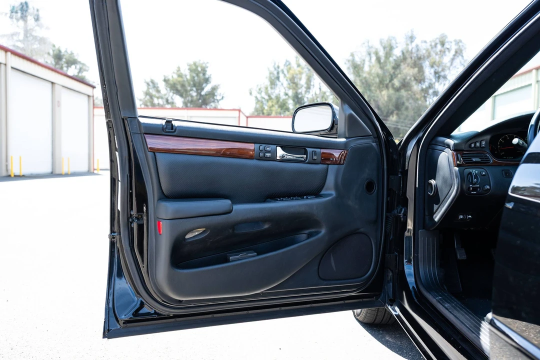 2000 Cadillac Seville - Image 30 of 31