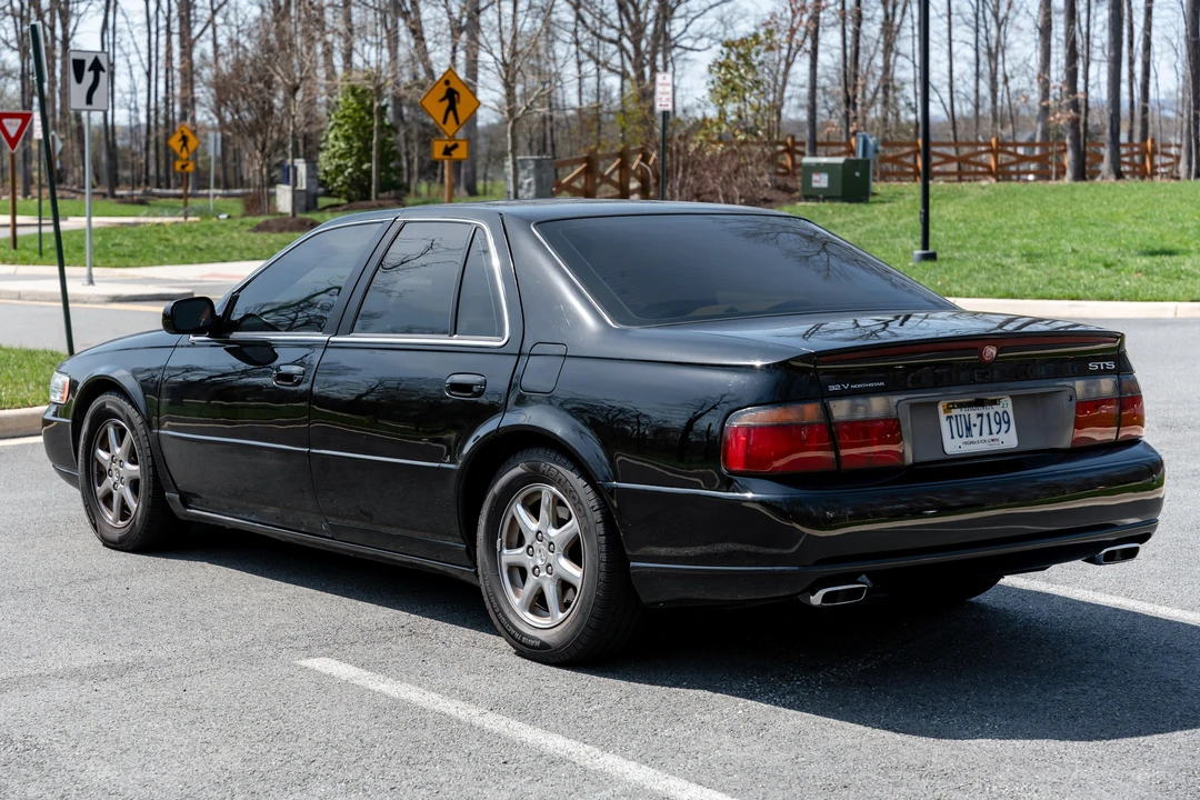 2000 Cadillac Seville - Image 4 of 31