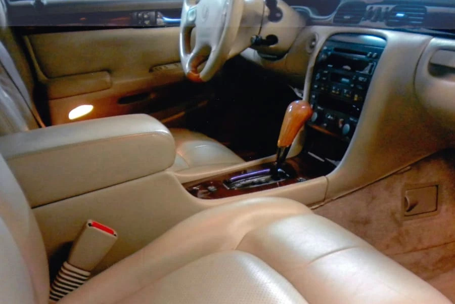 2000 Cadillac Seville - Image 4 of 8