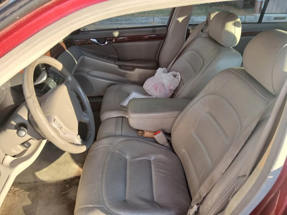 2000 Cadillac CTS - Image 2 of 4