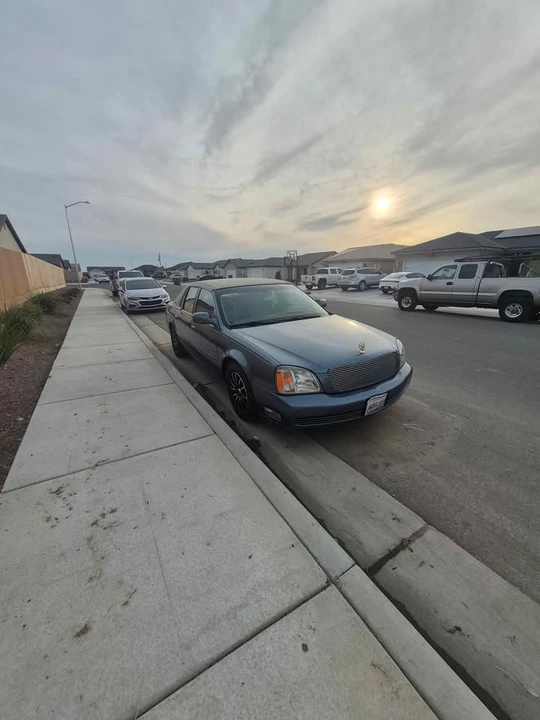 2000 Cadillac DeVille 8th Gen - Image 7 of 10